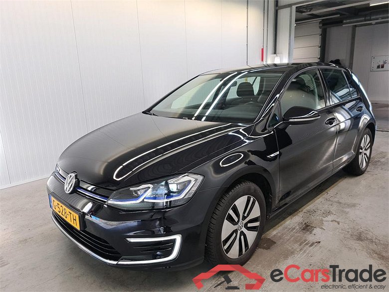 VOLKSWAGEN e-Golf E-DITION #1