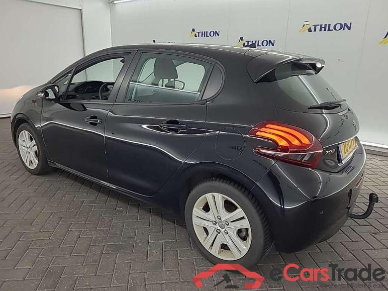 PEUGEOT 208 Signature 1.2 PureTech 110 EAT6 5D 81kW #4