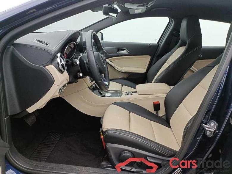 Mercedes-Benz GLA GLA 200 d Aut. 5d #3