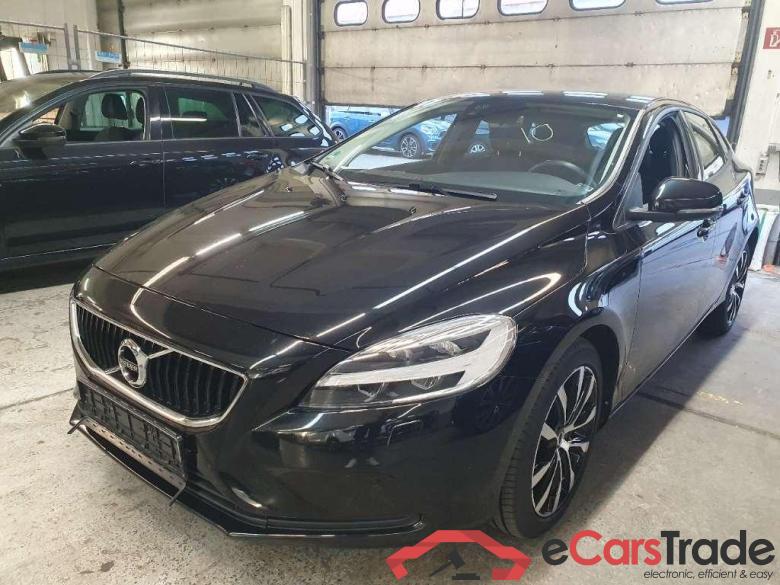 VOLVO V40 D2 Geartronic Momentum