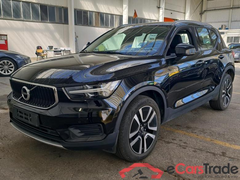 VOLVO XC40 2.0 D3 MOMENTUM PRO Pack winter + park assist #1