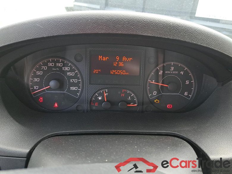 Citroen 4-35 L3 BlueHDi 160 BVM6 Confort CITROEN Jumper Châssis Cabine SC VU 2p Châssis cabine 4-35 L3 BlueHDi 160 BVM6 Confort #6