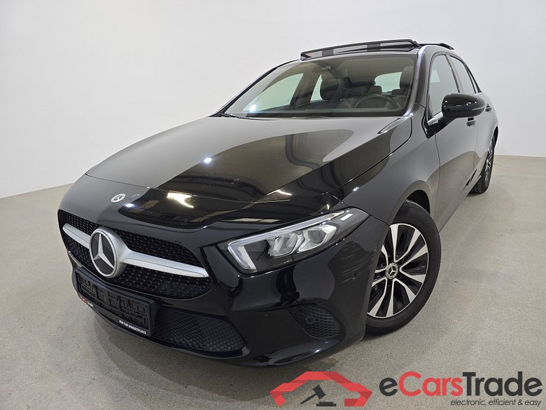 Mercedes A 180 Pano LED-Xenon Widescreen Navi 1/2 Sport-Leather KeylessGo Camera Klima PDC ...