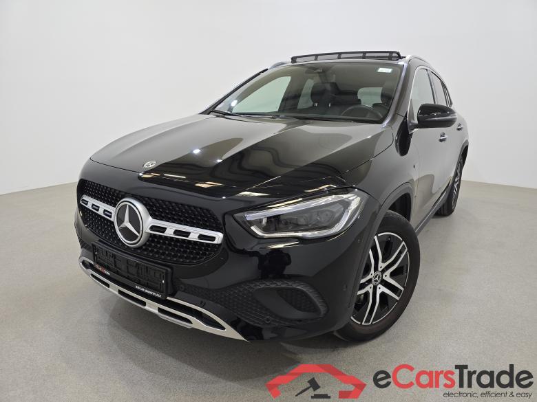Mercedes GLA 250e Hybrid Aut. Pano LED-Multibeam Widescreen Burmester Ambient Navi 1/2 Sport-Leather KeylessGo Camera Klima PDC ...