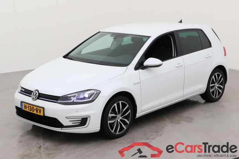 VOLKSWAGEN e-Golf 