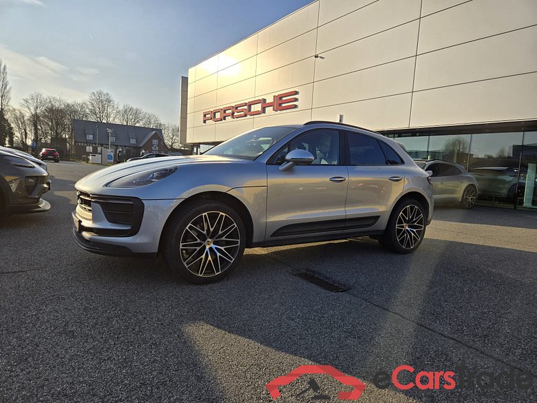 PORSCHE Macan Macan (MY23)
