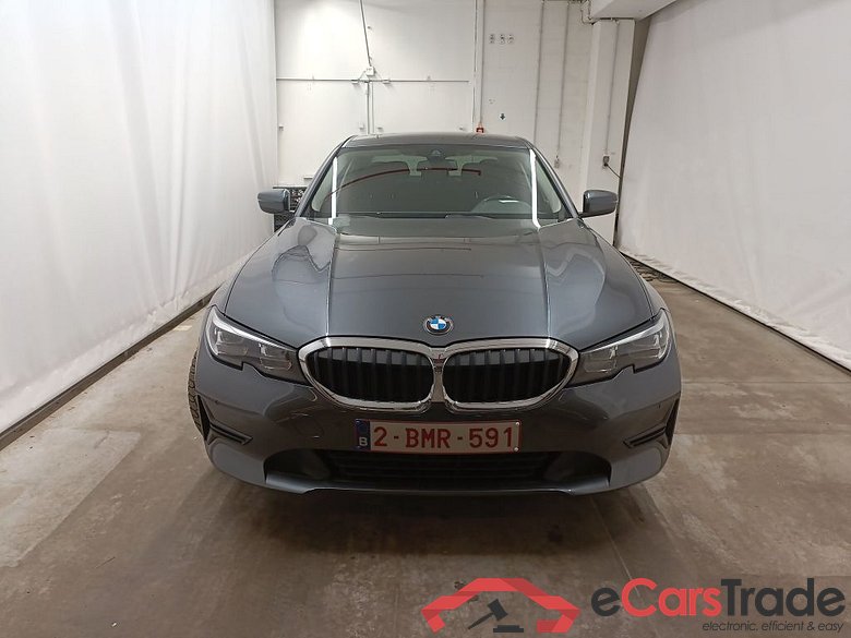 BMW 3 Reeks Berline 318dA (100 kW) 4d