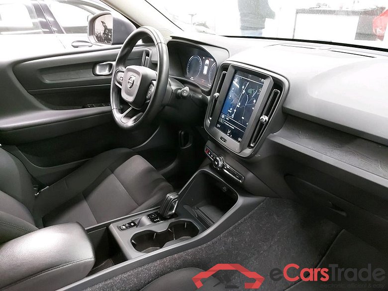 Volvo XC40 2.0 D3 Aut. LED-Xenon Virtual Navi KeylessGo Klima PDC ... #5