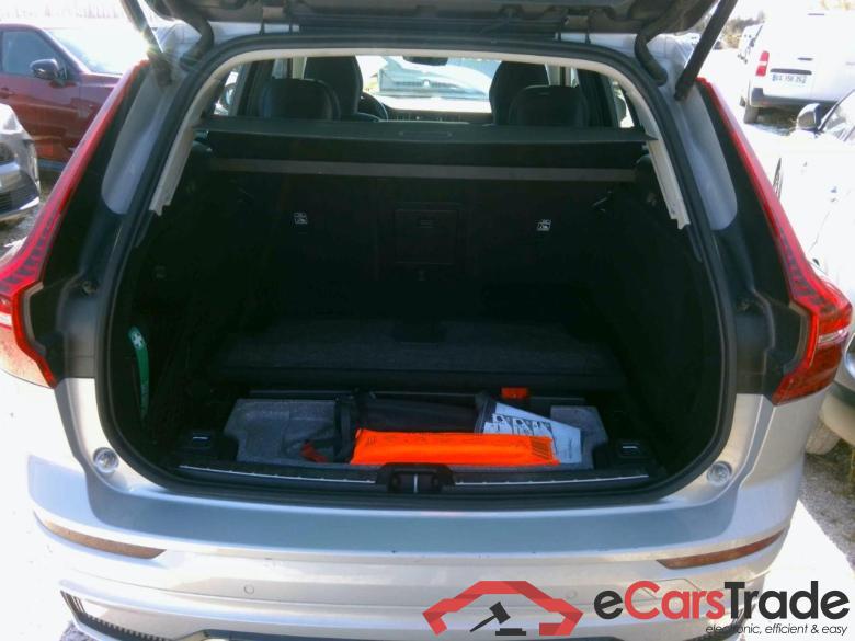 XC60 T6 350 PHEV BA AWD UDA CN #6
