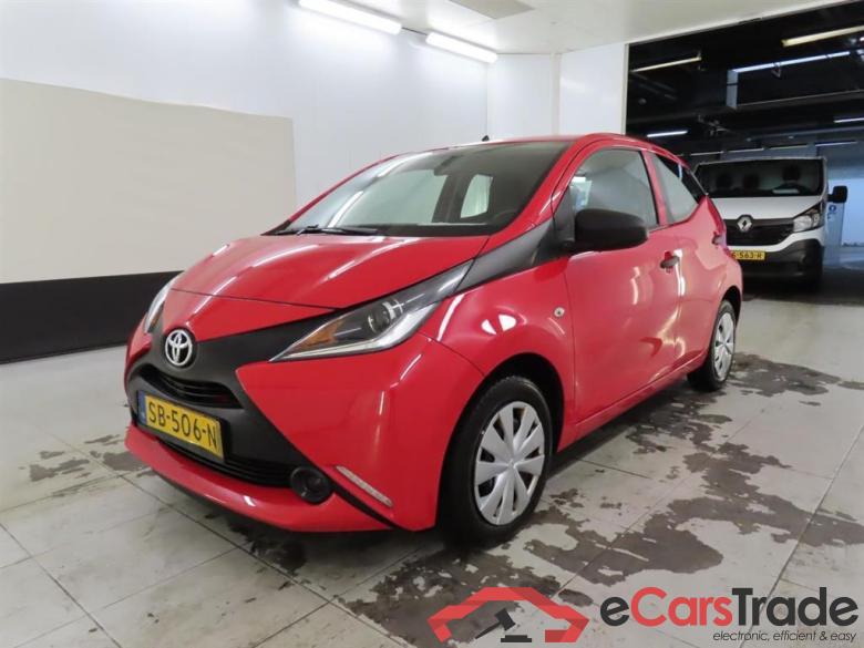 TOYOTA Aygo 1.0 VVT-i x-fun #1