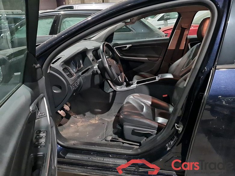 VOLVO V60 DIESEL - 2013 2.0 D2 Kinetic STOCK #3