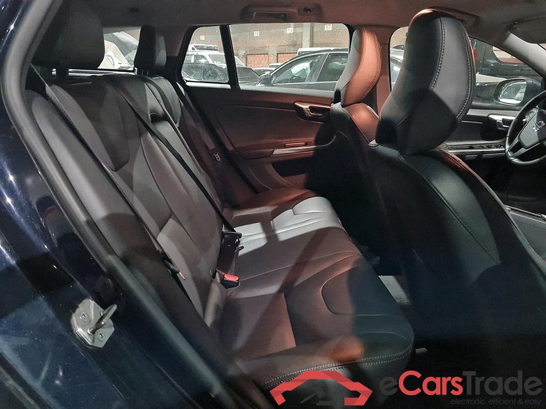 VOLVO V60 DIESEL - 2013 2.0 D2 Kinetic STOCK #4