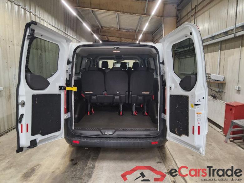Ford Transit Custom ´12 Transit Custom Kombi / Tourneo Custom 310 L2 Trend 2.0 TDCi 96KW MT6 E6 #2