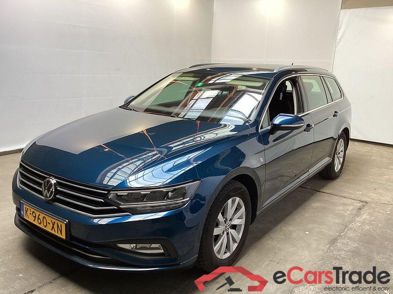 VOLKSWAGEN PASSAT VARIANT 1.5 TSI Business