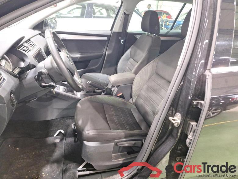 SKODA OCTAVIA COMBI DIESEL - 2017 1.6 CR TDi Ambition Ambition Confort Safety Ambition Look Ambition GPS #5