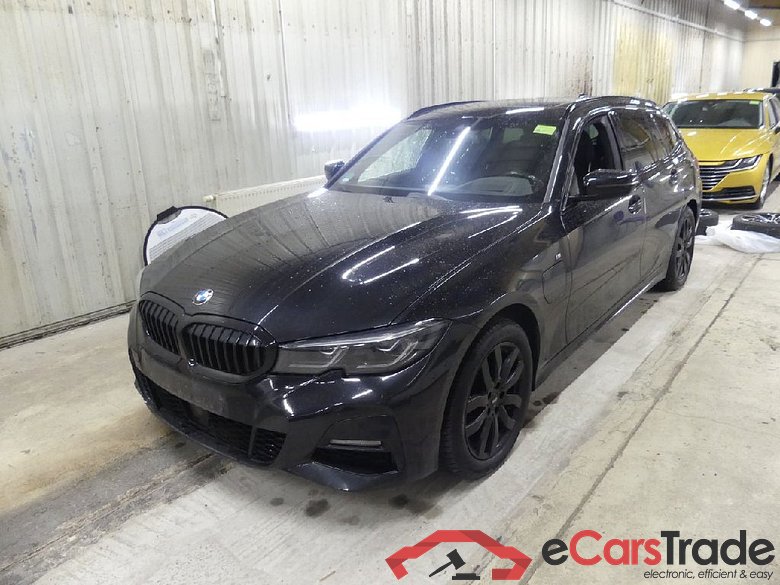 BMW 3-Serie Touring ´18 Baureihe 3 Touring 330 e xDrive M Sport 2.0 185KW AT8 E6d #1