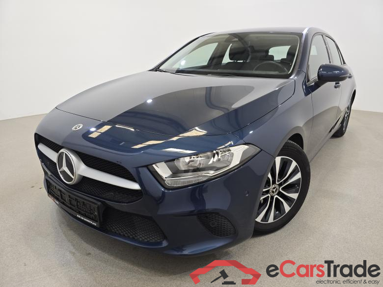 Mercedes A 180d Widescreen Navi KeylessGo Camera Klima PDC ...