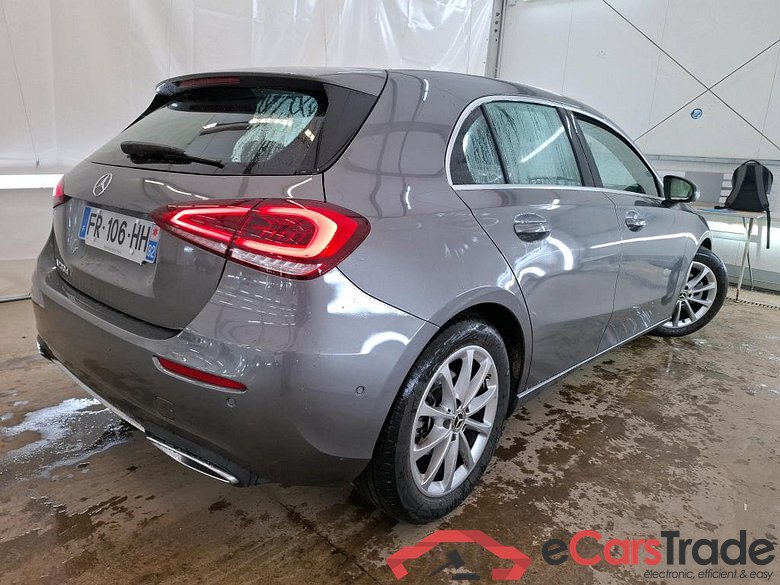 Mercedes A 200 d Progressive Line 8G-DCT MERCEDES-BENZ Classe A Compact / 2018 / 5P / Berline A 200 d Progressive Line 8G-DCT #3