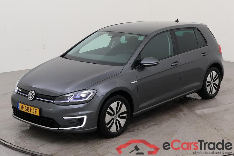 VOLKSWAGEN e-Golf  #1