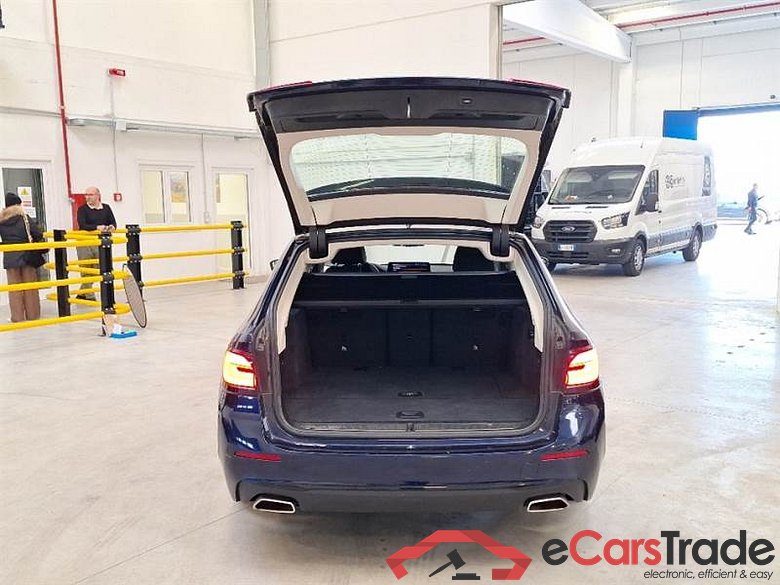 BMW 23 BMW SERIE 5 / 2020 / 5P / STATION WAGON 520D AUT BUSINESS MH48V TOURING #5