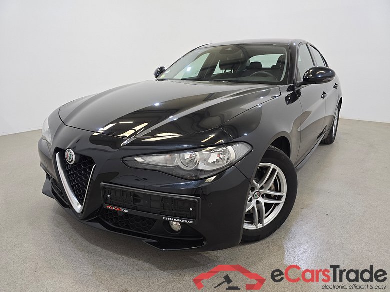 Alfa Romeo Giulia 2.2d Aut. Navi KeylessGo Camera Klima PDC ... #1