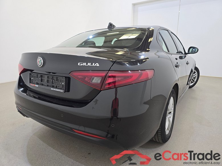 Alfa Romeo Giulia 2.2d Aut. Navi KeylessGo Camera Klima PDC ... #4