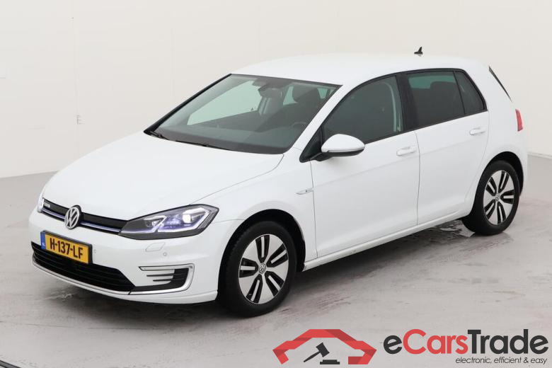 VOLKSWAGEN e-Golf 
