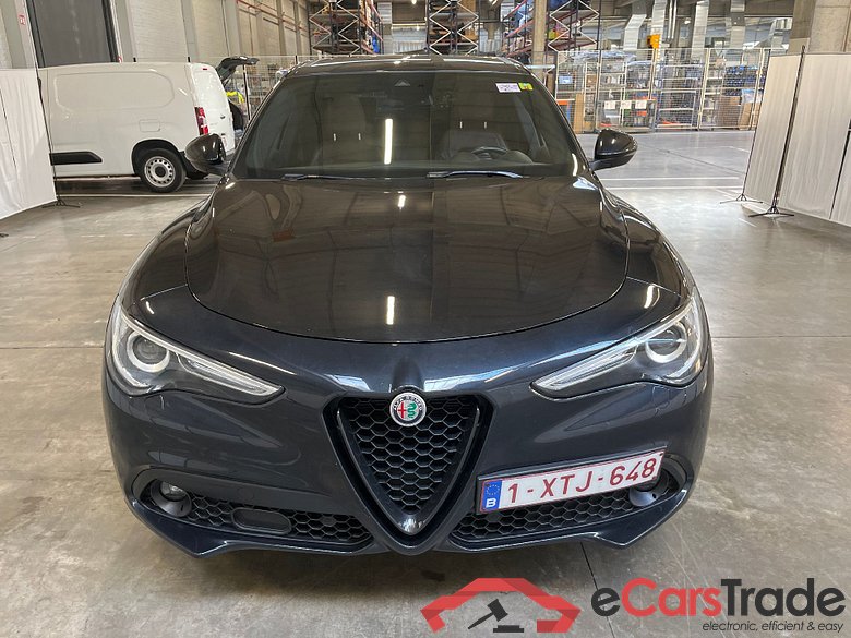 Alfa Romeo, Stelvio '17, Alfa Romeo Stelvio 2.2 D 210 Veloce AWD 5d