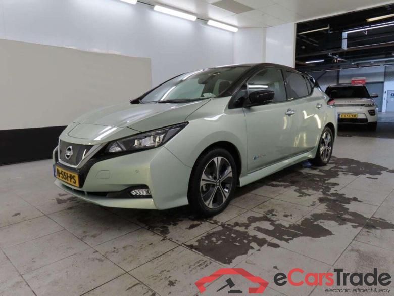 NISSAN LEAF Tekna 40 kWh #1