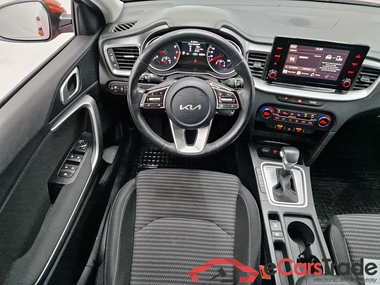 Kia  XCEED MTR 1.5 T-GDi Hybrid Electric 7DCT City+ #3