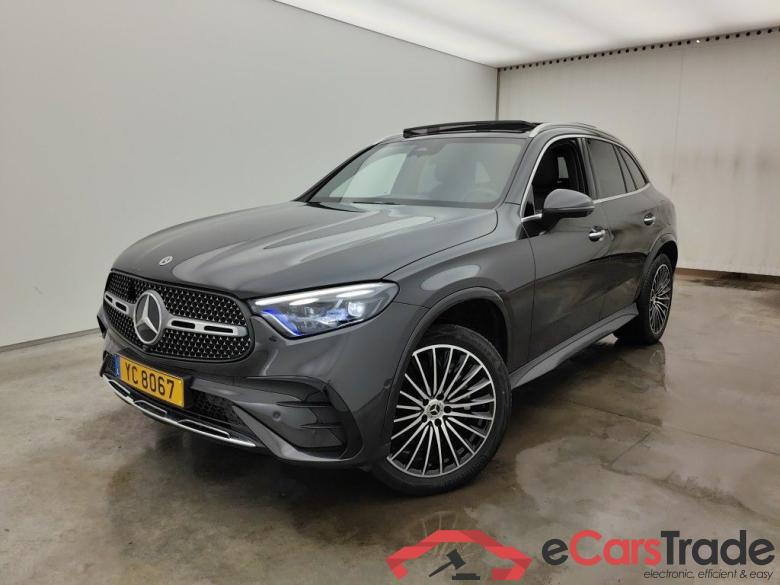 Mercedes-Benz GLC GLC 300 de AMG Line 4MATIC 5d #3