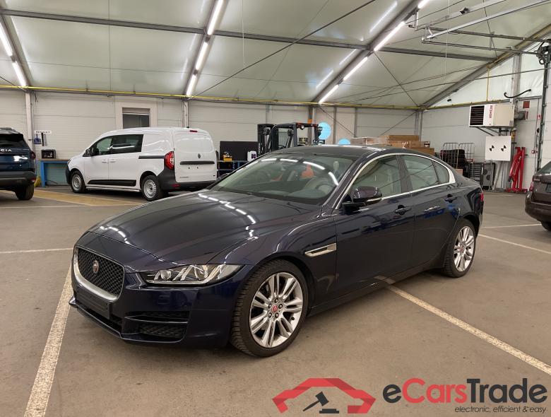 JAGUAR XE Dsl 2.0 D AWD Prestige #1