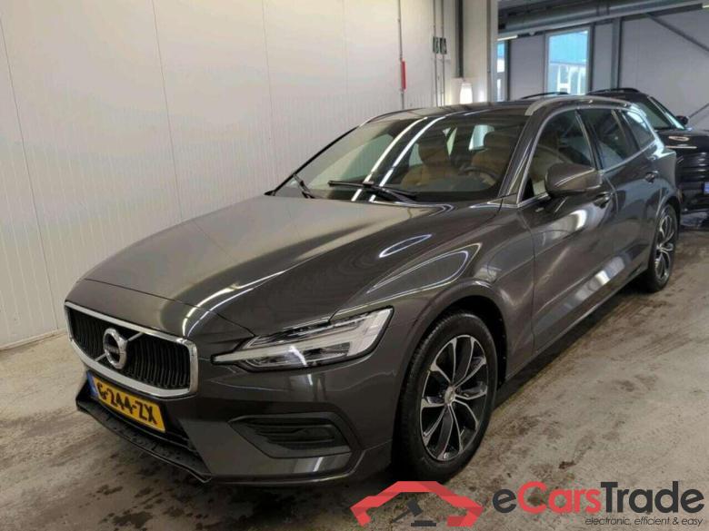 VOLVO V60 2.0 D4 MomentPro #1