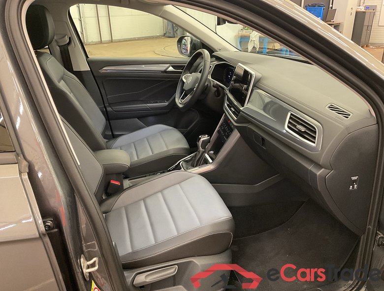 VOLKSWAGEN T-Roc T-Roc Style Business 1.5 TSI OPF 110 kW (150 ch) 7 vitesses DSG #3