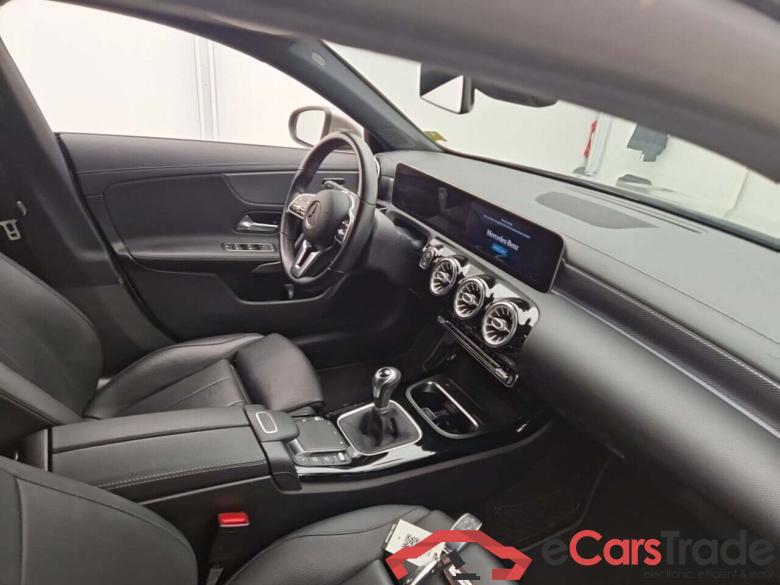 MERCEDES-BENZ CLA SHOOTING BRAKE 180D BUSINESS SOLUTION #3