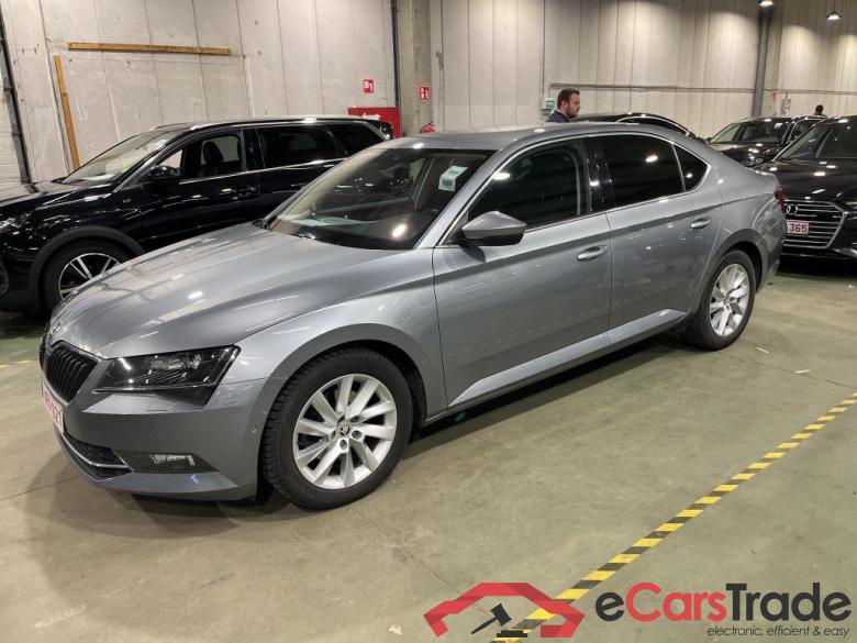SKODA SUPERB DIESEL - 2015 2.0 CR TDi Style DSG (EU6.2) #1