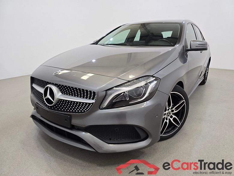 Mercedes A 180i Sport Edition LED-Xenon Navi 1/2 Sport-Leather KeylessGo Camera Klima PDC ...