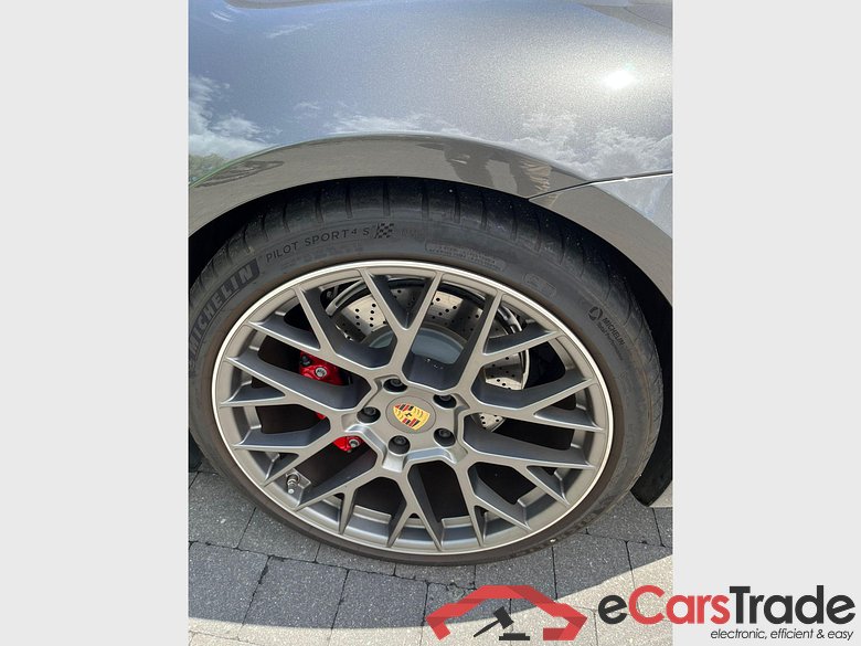 PORSCHE 911 Carrera 4S Carrera 4S (MY22) #4