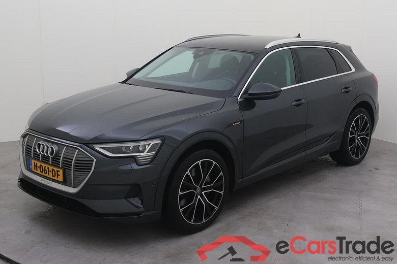 AUDI e-tron  #1
