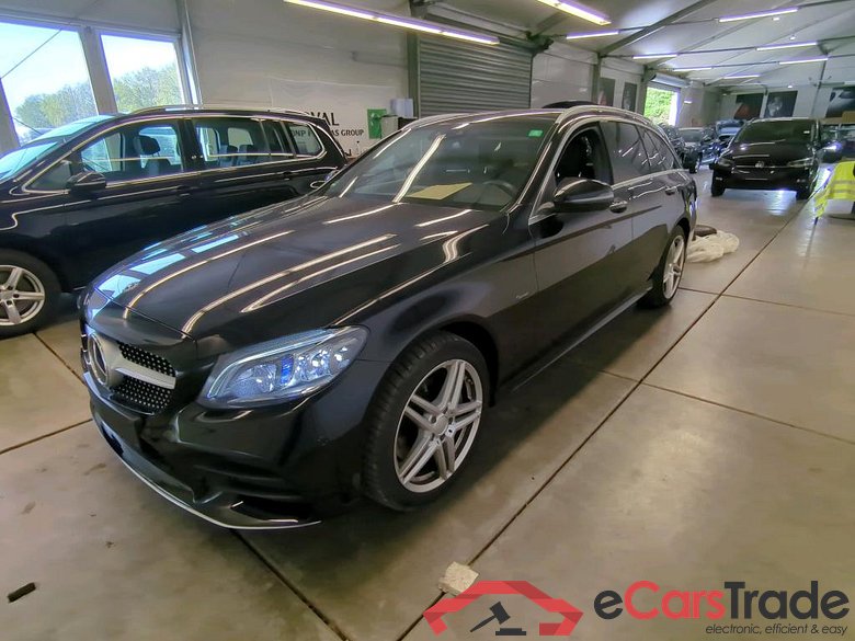 Mercedes C-Klasse T-Mod.-alt C -Klasse T-Modell C 300 de T (205.213)AMG 2.0 AMG Line 225KW AT9 E6dT #1