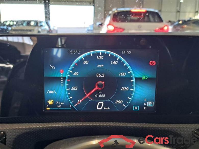 Mercedes 7 MERCEDES-BENZ CLASSE A / 2018 / 5P / BERLINA A 180 D AUTOMATIC SPORT #4