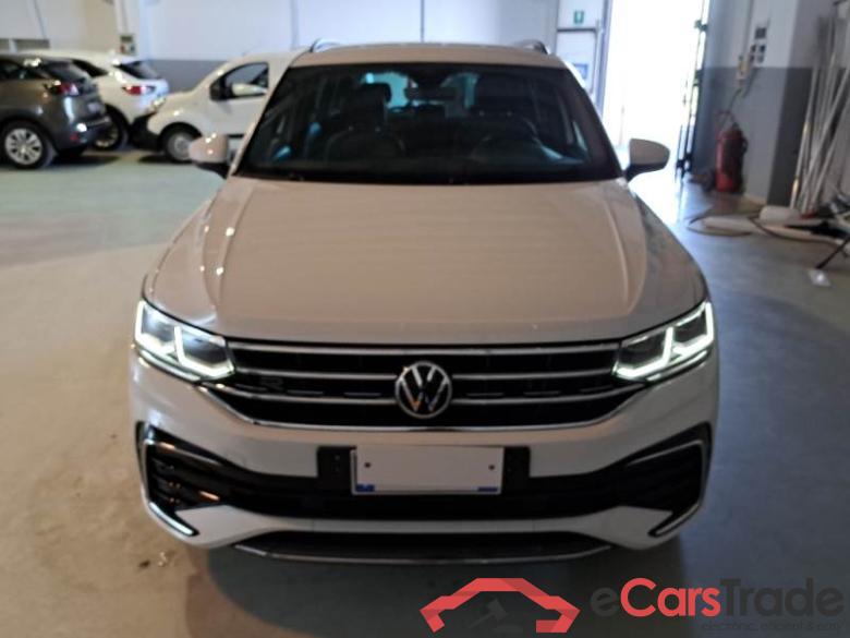 Volkswagen 11 VOLKSWAGEN TIGUAN / 2020 / 5P / SUV 2.0 TDI SCR 110KWR-LINE DSG #6