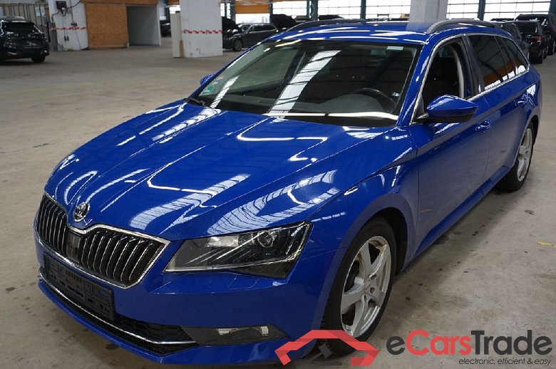 Skoda Superb Wagon ´15 Superb Combi Ambition 1.4 TSI 110KW AT7 E6
