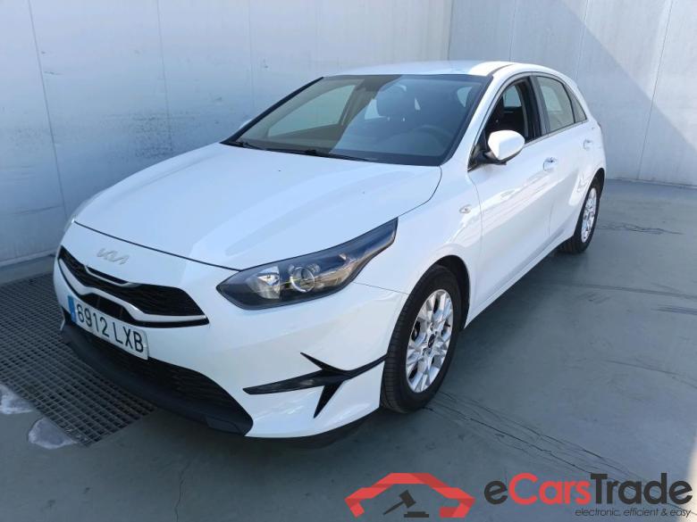 Kia 1.0 T-GDi 88kW (120CV) Drive KIA Ceed / 2021 / 5P / berlina con portón 1.0 T-GDi 88kW (120CV) Drive #1