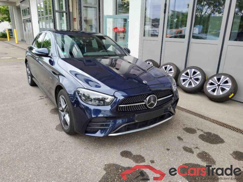Mercedes-Benz E -Klasse Lim. (BM 213)(08.2016->) DE - Lim4 E 300 de EU6d, de AMG Line 4Matic (EURO 6d), (Facelift) 2020 - 2023 #2