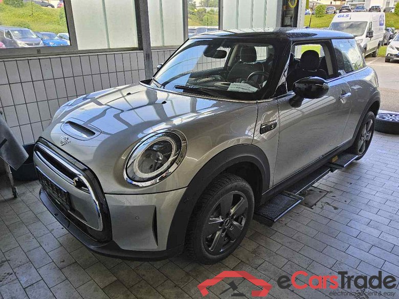 MINI Mini 3-trg. (F56)(2013->) DE - LimS3 SE, Cooper SE Classic Trim, (Facelift 2) 2021 - 2024