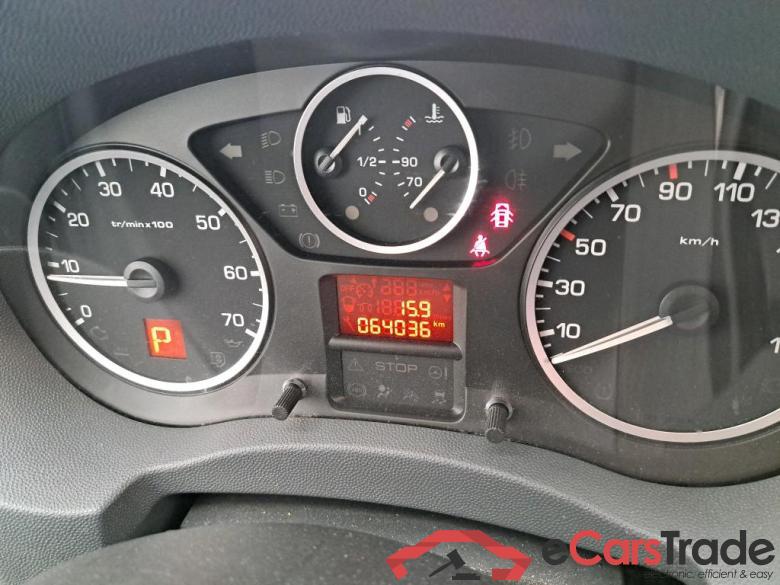 Peugeot 2.0 HDI 160 AUTO PK CD CLIM NAV 229 L1H1 PEUGEOT Expert VU 4p Fourgon 2.0 HDI 160 AUTO PK CD CLIM NAV 229 L1H1 #6