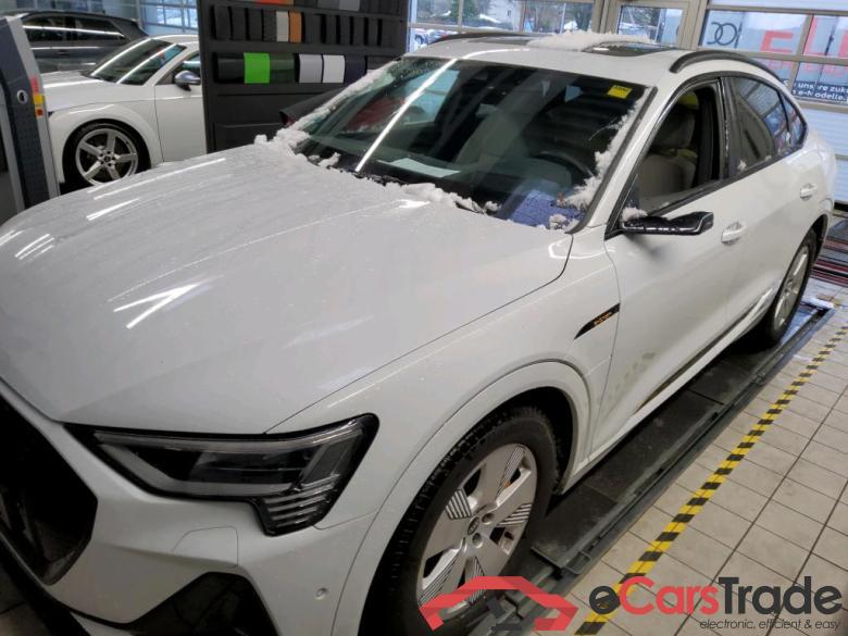 Audi 55 quattro S line E-tron Sportback #1