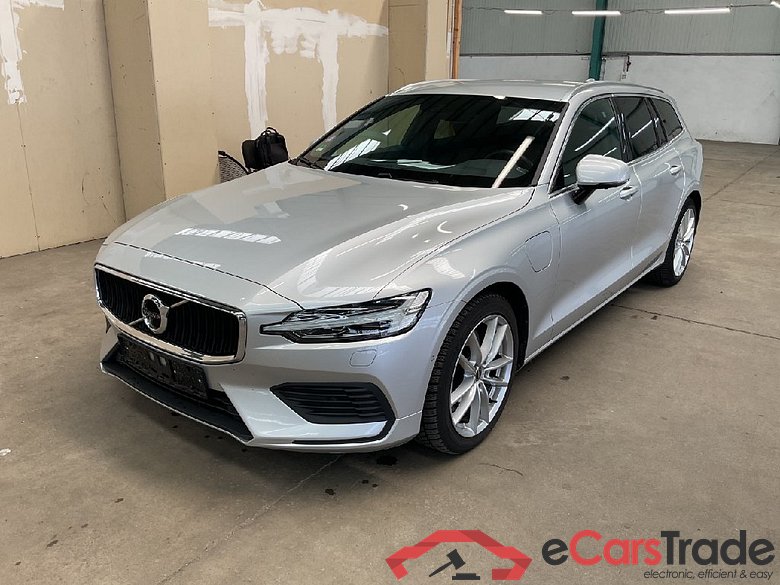 Volvo V60 ´18 VOLVO V60 T6 AWD Twin Engine Geartronic Momentum Pro 5d 186kW