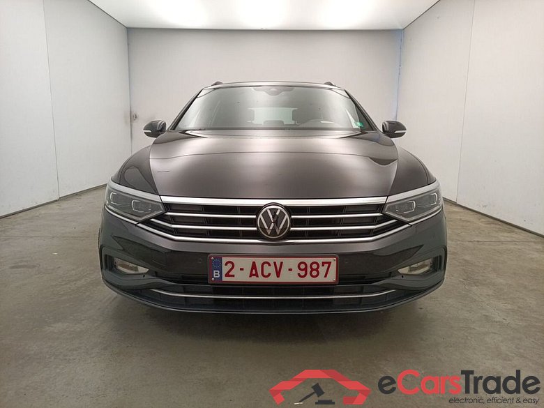 Volkswagen Passat Variant 2.0 TDI 90kW DSG Style Business 5d #1